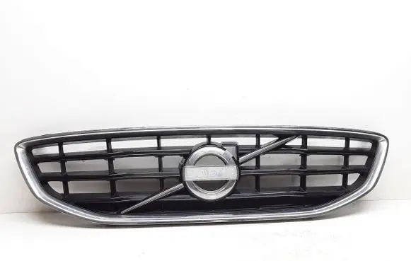 Volvo V40 Front bumper upper radiator grill 31283764 31283762