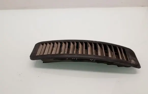 Chrysler PT Cruiser Quarter panel pressure vent 50033