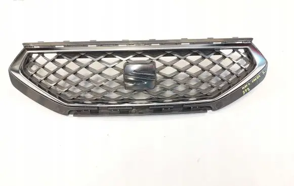 Seat Tarraco Front bumper upper radiator grill 5FJ853654B