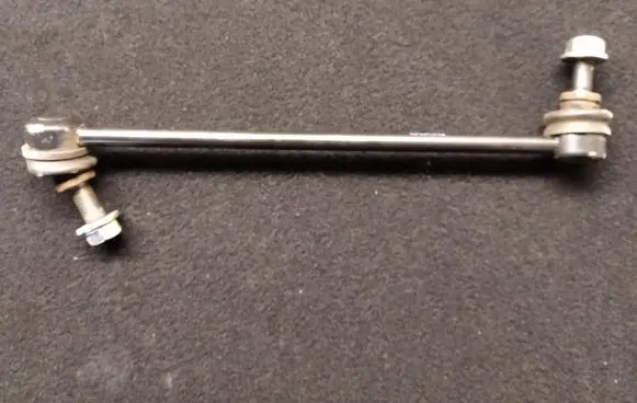 Nissan X-Trail T32 Front anti-roll bar/stabilizer link 