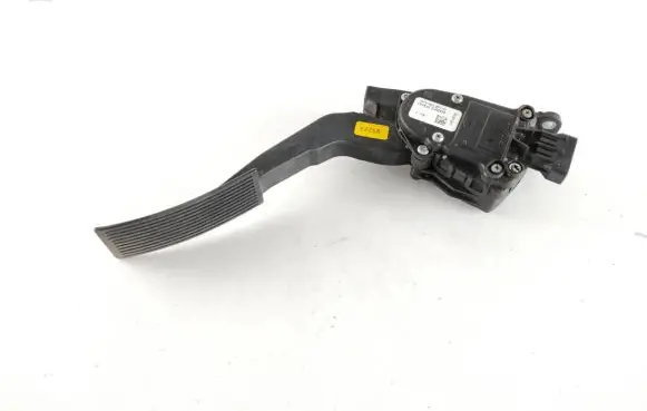 Nissan Navara D40 Accelerator throttle pedal 18002EA000 6PV93390101