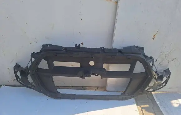 Ford Transit Front grill KK31-17E778-A