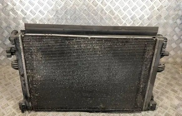 Volkswagen PASSAT B8 Radiator set 5Q0121251 5Q0121203CC 5Q0121205
