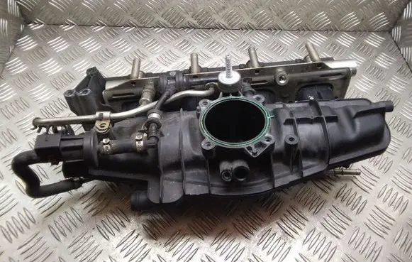Audi A3 S3 8P Intake manifold 06F133201N 06133185