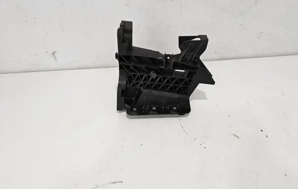 Mercedes-Benz GLE W167 Side radiator support slam panel A1676209900