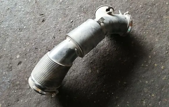 Audi A6 S6 C7 4G Air intake hose/pipe 06E129615M