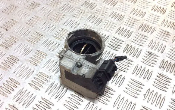 Volkswagen Golf V Electric throttle body valve 03G128063C