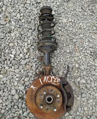 Hyundai i10 Front wheel hub spindle knuckle