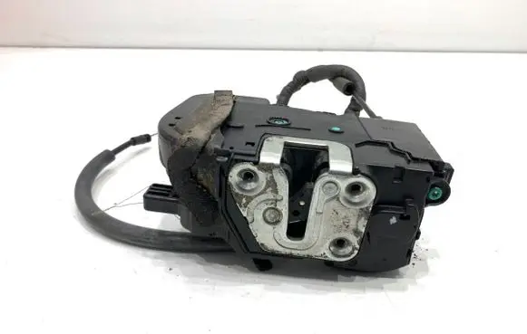 KIA Sportage Front door lock 813103U000