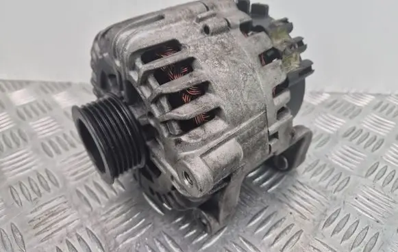 BMW X6 E71 Generator/alternator 7796125