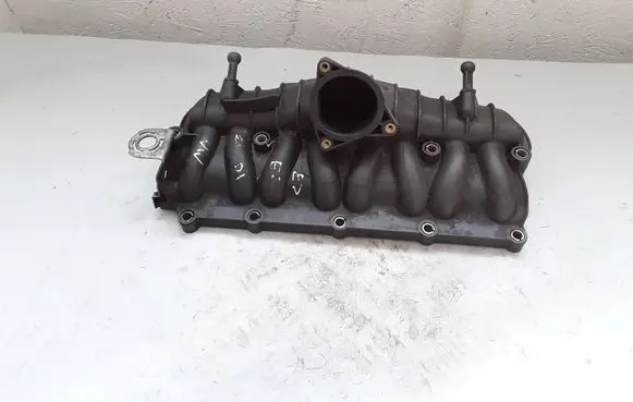 Volkswagen Golf V Intake manifold 03G129711AP