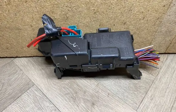 Volvo V60 Fuse module 30659282 3800159 DPN13800159HWB