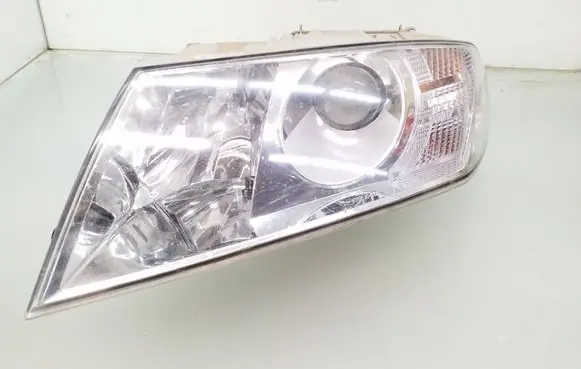 Skoda Octavia Mk2 (1Z) Headlight/headlamp 20a670b 06112010