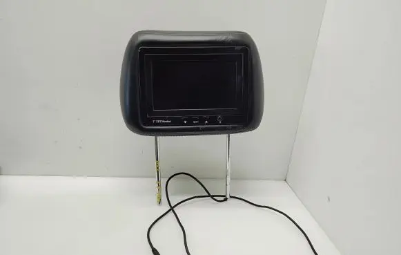 BMW 7 E38 Front seat headrest 