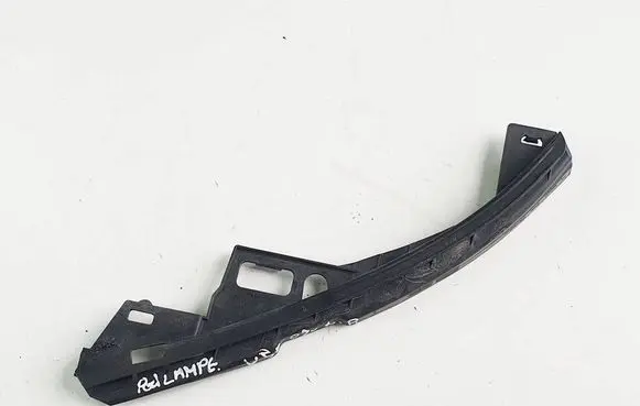 Volvo V50 Front bumper mounting bracket 30744956