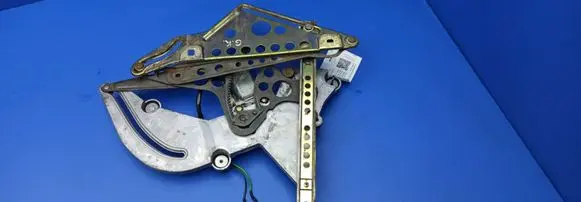 Mercedes-Benz 380 560SEC C126 Rear door window regulator with motor 0130821065
