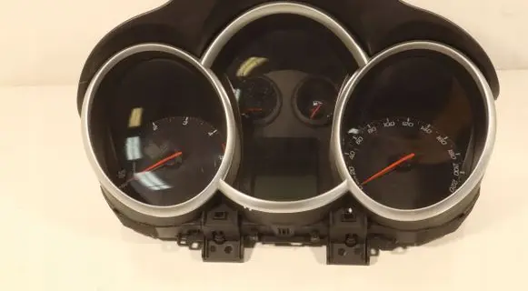 Chevrolet Cruze Clock 95079987
