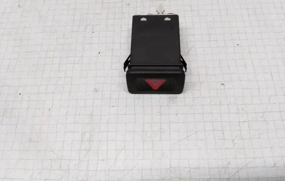 Volkswagen Golf IV Hazard light switch 1J0953235J 6N0959621B