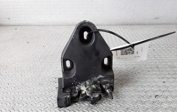 Loading door lock