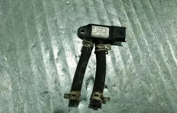 Renault Clio IV Exhaust gas pressure sensor 227702184R
