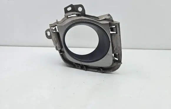 Toyota Prius (XW30) Front fog light trim/grill 8148147020