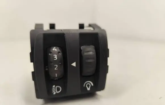 Renault Scenic II - Grand scenic II Headlight level height control switch 8200121805B 88020005 08802012