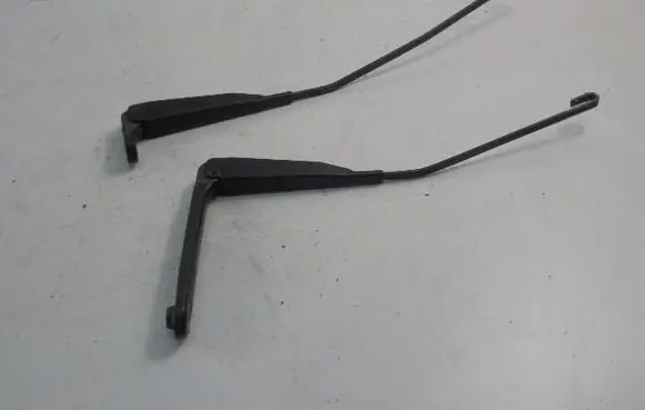 Renault Kangoo I Front wiper blade arm 7700308795