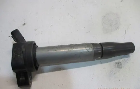 Toyota Hilux (N140, N150, N160, N170) High voltage ignition coil 9091902273