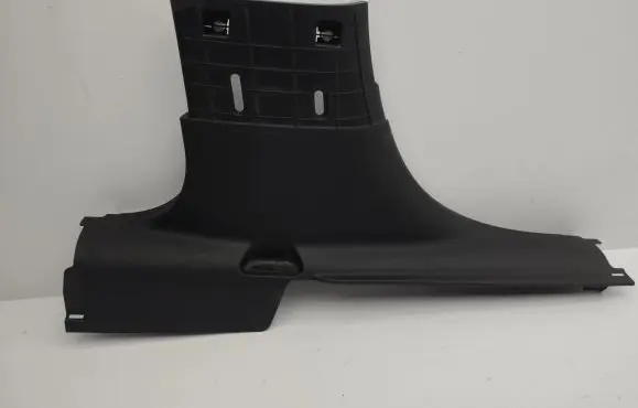 (B) pillar trim (bottom)