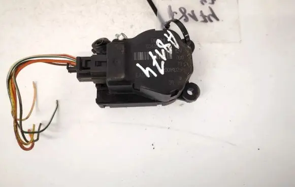 Chevrolet Cruze Air flap motor/actuator 52432102r0
