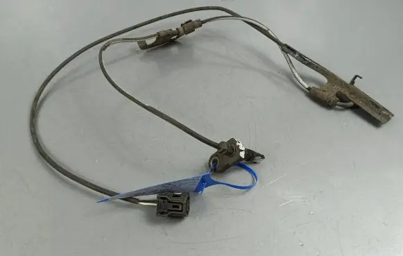 Toyota RAV 4 (XA30) ABS brake wheel speed sensor