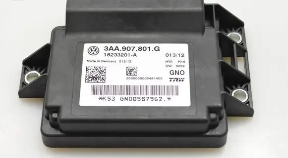 Volkswagen PASSAT CC Hand brake control module 3AA907801G