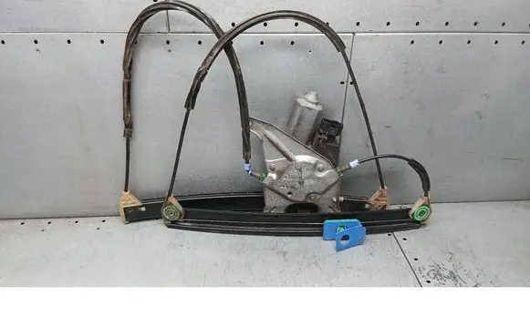 Audi A3 S3 8L Front door window regulator with motor