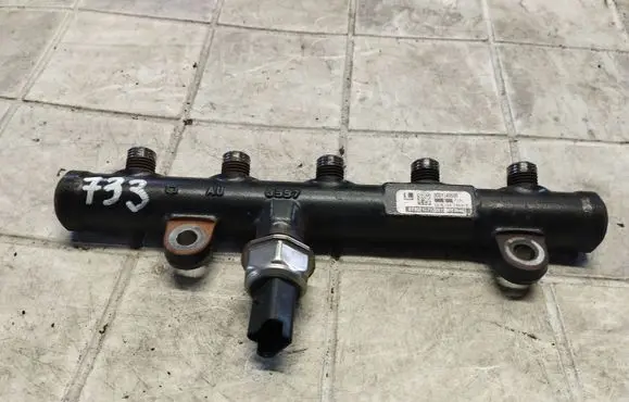 Ford S-MAX Fuel main line pipe 9681649580