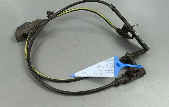 Toyota Auris E180 ABS brake wheel speed sensor 8954202061