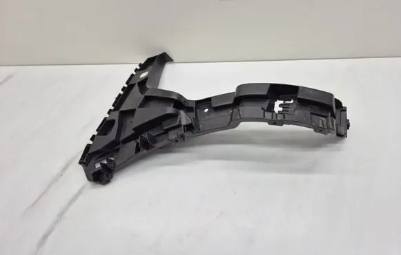 Audi Q3 8U Rear bumper mounting bracket 8U0807453A