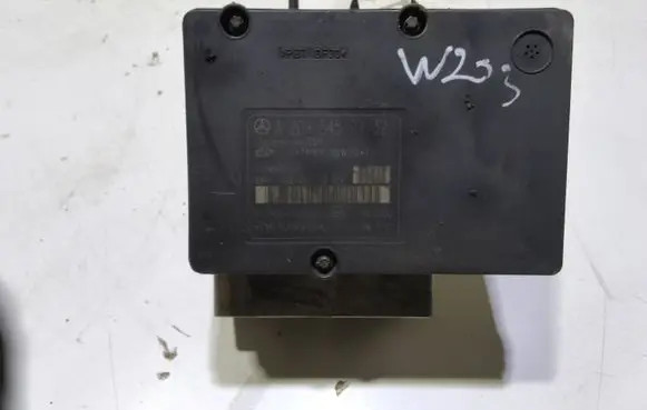 Mercedes-Benz C W203 ABS Pump A2095450232