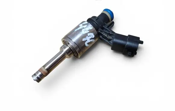Opel Insignia A Fuel injector 12614736 0261500055