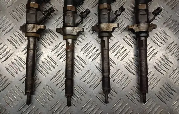 Peugeot 3008 I Fuel injectors set 0445110297