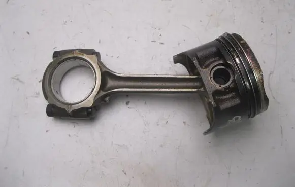 Suzuki SX4 Piston with connecting rod 54GBC BV051