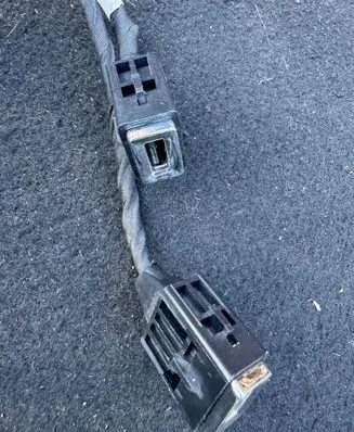 Citroen C4 Grand Picasso USB socket connector 9806059680