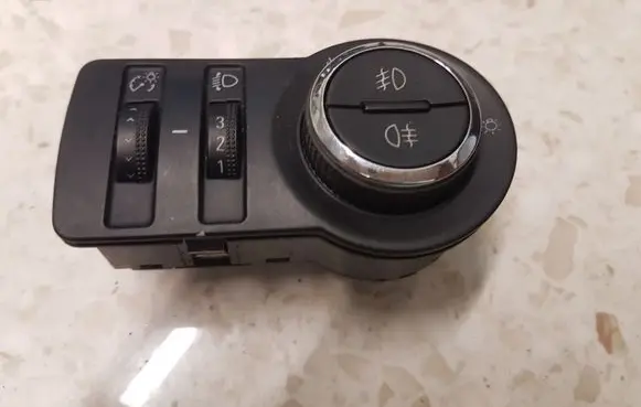 Opel Insignia A Light switch 13268694