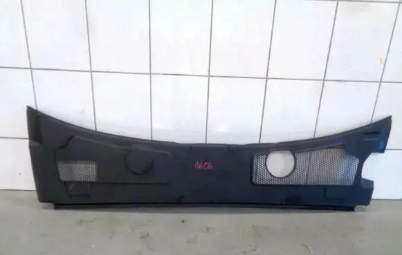 Audi A6 S6 C6 4F Wiper trim