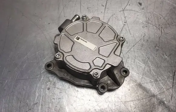 Volkswagen Caddy Vacuum pump 03L145100F