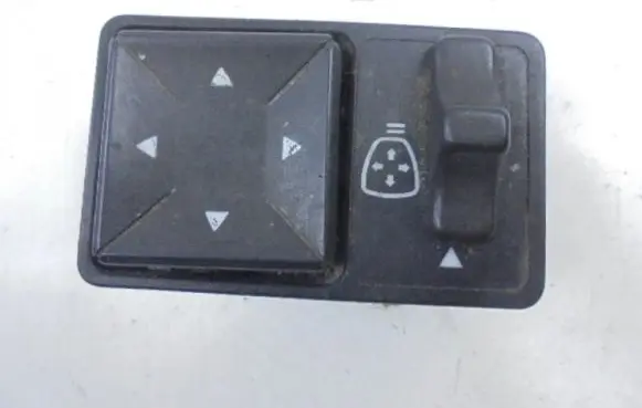 Alfa Romeo 164 Wing mirror switch