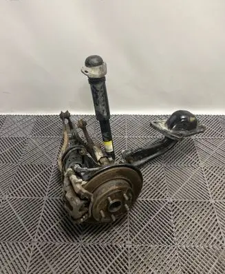 Toyota C-HR I Rear wheel hub spindle/knuckle 