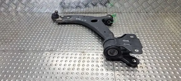 Ford Focus Front control arm S26370261 BV613A262AAA