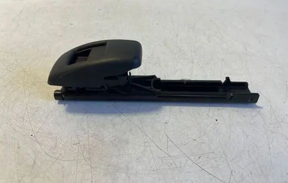 Opel Vivaro Seat belt adjustment rail 9811404680