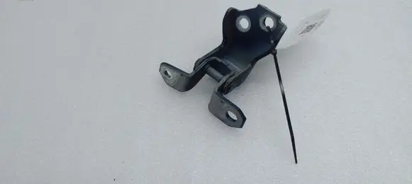 Suzuki SX4 S-Cross Front door lower hinge 8I2068L