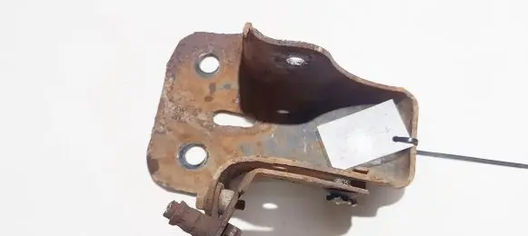 Citroen C3 Engine mounting bracket